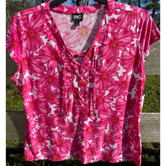 INC Womens Pink Floral Lace-Up Knit Top Size 0X Polyester/Spandex Short Sleeve - Picture 1 of 5